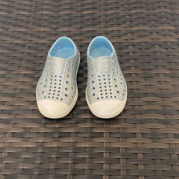 Native Jeffersons glitter, shoes, children’s size 7 - Picture 1 of 7